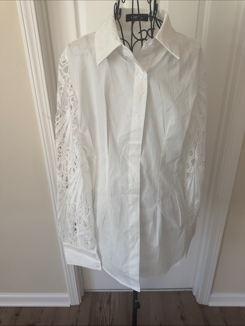 Chic White Button-Down Shirt with Lace Sleeves